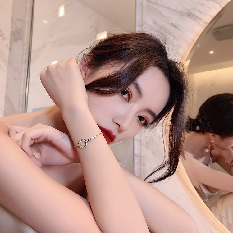 Vòng tay ngọc trai nhân tạo thời trang cho phụ nữ