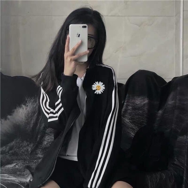 Áo nỉ hoa cúc