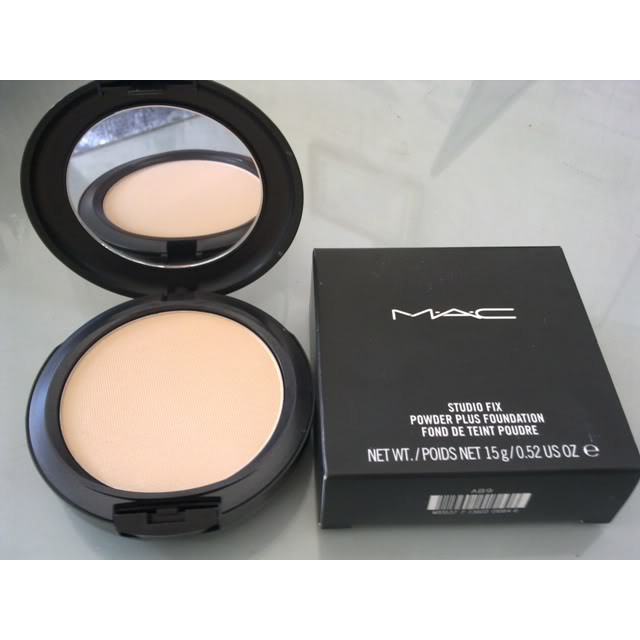 MAC - Phấn Phủ Dạng Nén MAC Studio Fix Powder Plus Foundation NC15 15g