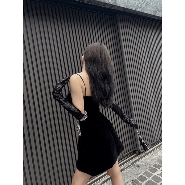 Đầm nhung đính nơ đá thủ công Krystal Dress