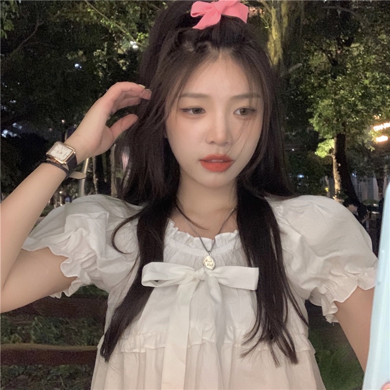 Áo croptop nơ