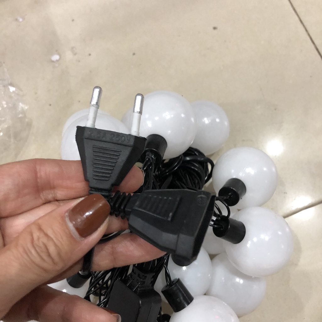 Bộ đèn 20 bóng tròn to đường kính 4,5cm ánh sáng vàng dài 10m trang trí cây thông Giáng sinh Noel , trang trí Tết