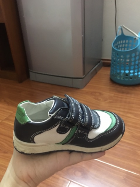 THANH LÝ GIÀY BÉ TRAI