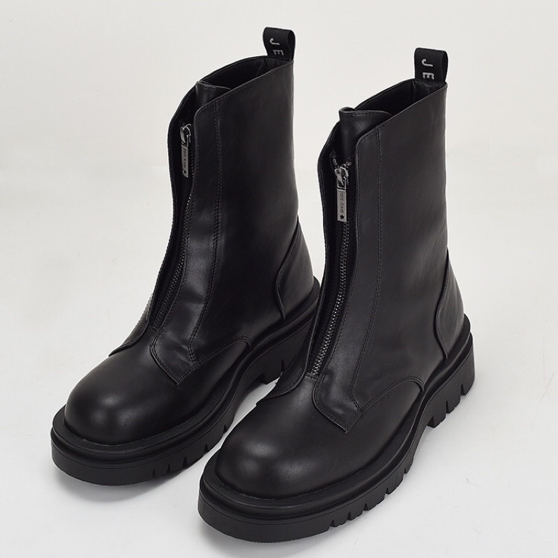 Combat boots da màu be và đen . xuất uk