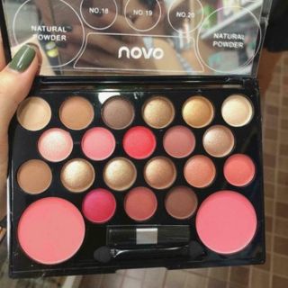 Phấn mắt novo 22 ô