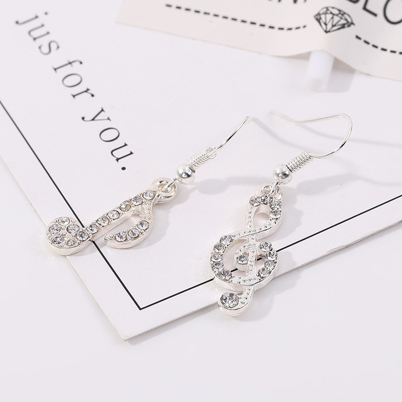 Hoa tai hình nốt nhạc đính đá