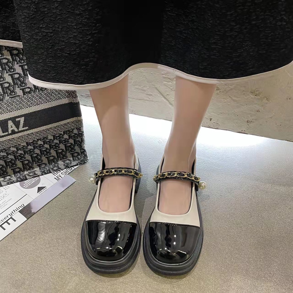 Giày Da Màu Đen Đế Dày Tăng Chiều Cao Phối Dây Xích Phong Cách Retro Nhật Bản 2022 Cho Nữ