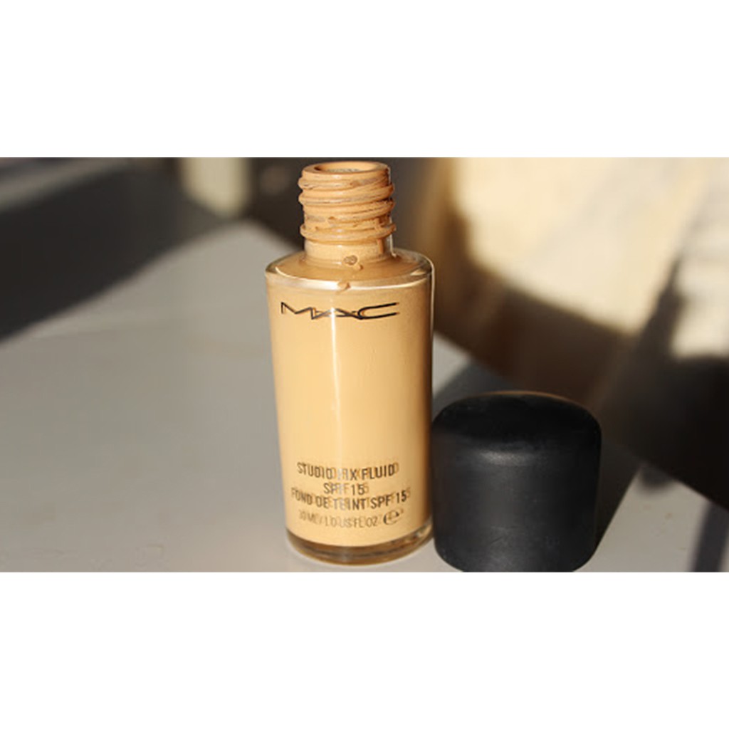 Kem Nền MAC Studio Fix Fluid SPF 15 30ml