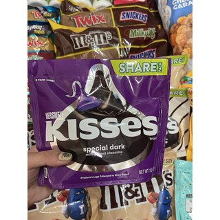 Chocola đắnggs Kisses túi khoảng 300g và túi 1kg