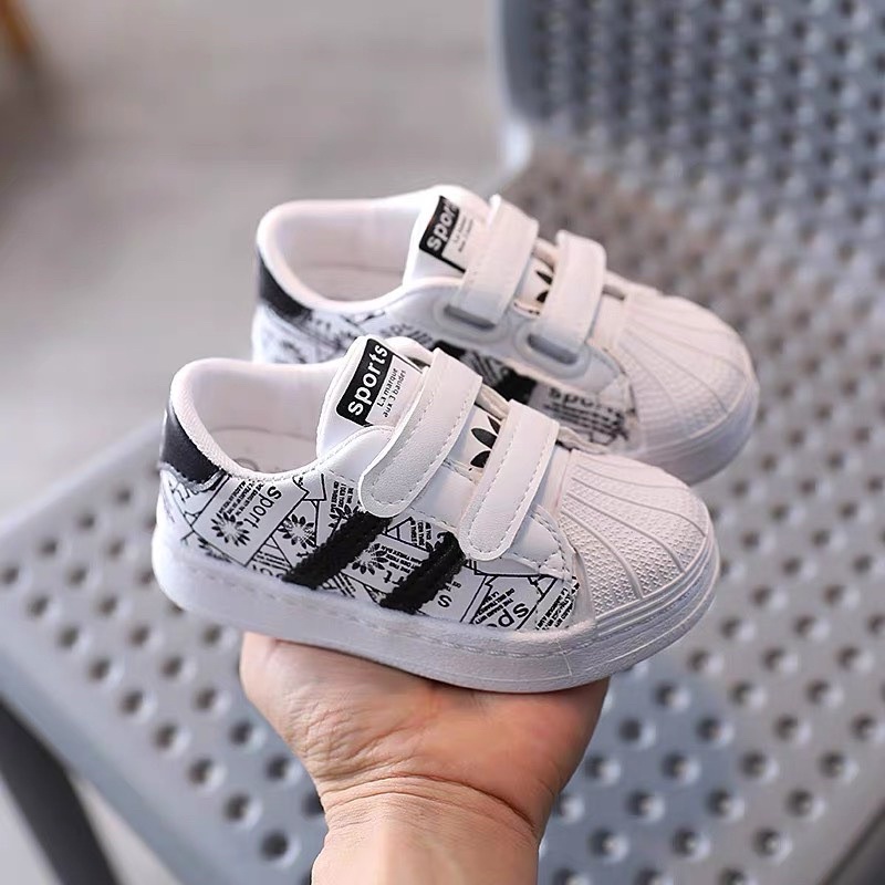 Giày thể thao cho bé gái - giày cho bé trai 2 sọc chữ 2 quai dán da mềm đế chống trượt êm chân Babybees TT213(sz21-sz30)