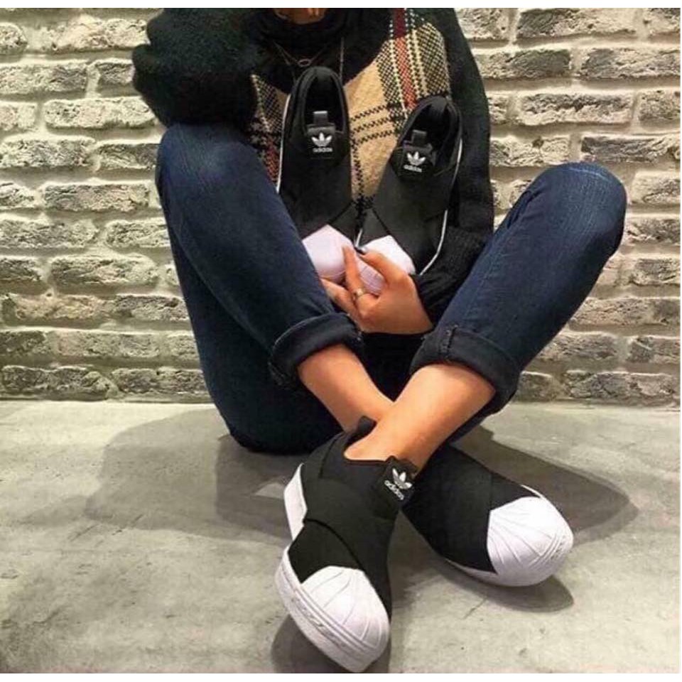 Giày thể thao ADIDAS Slipon mũi sò quai chéo huyền thoại