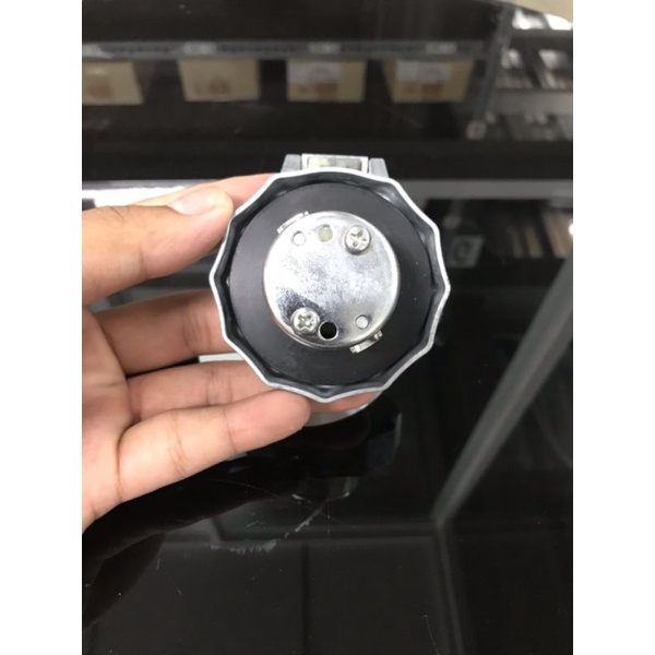 Nắp bình dầu xe tải isuzu QKR 91ps, QKR 230, QKR270, NHR, NKR,