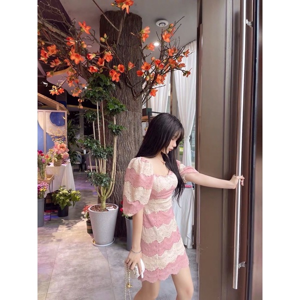 Váy body ren cúp ngực