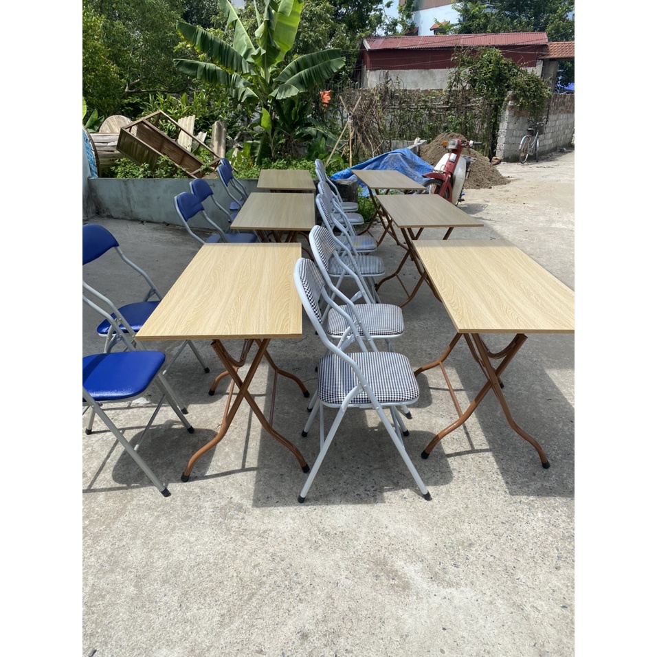 Bàn gấp gọn gỗ công nghiệp