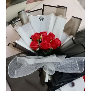 Bó hoa hồng sáp thơm 8 bông sang chảnh tặng thiệp( ship now)
