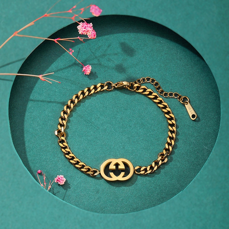 Vòng Đeo Tay Bằng Thép Titan Mạ Vàng 18k Có Thể Điều Chỉnh Họa Tiết Chữ g Sang Trọng Phong Cách Âu Mỹ