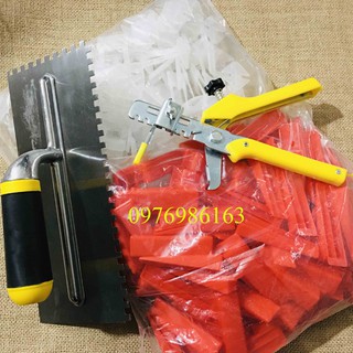 Ke rút lát gạch thăng bằng