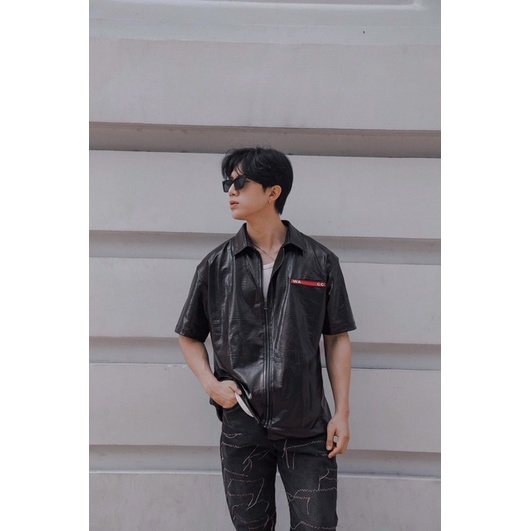 Sơ mi da màu nâu đen khoá kéo WAGG