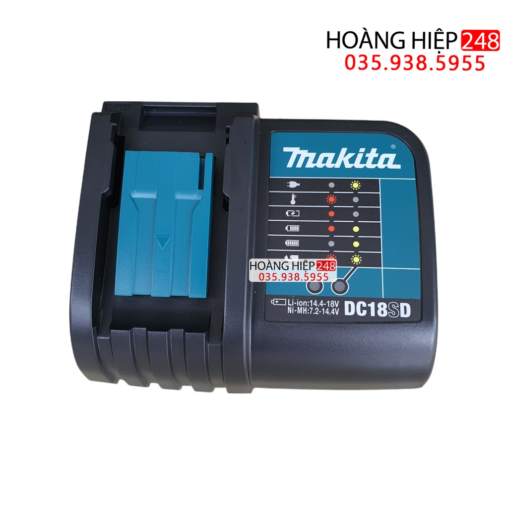 Máy khoan búa dùng pin 18V Makita DHP453