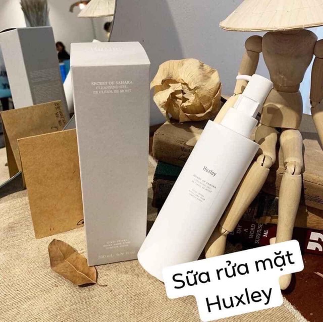 Sữa rửa mặt sáng da HUXLEY Cleansing Gel 200ml MẪU MỚI