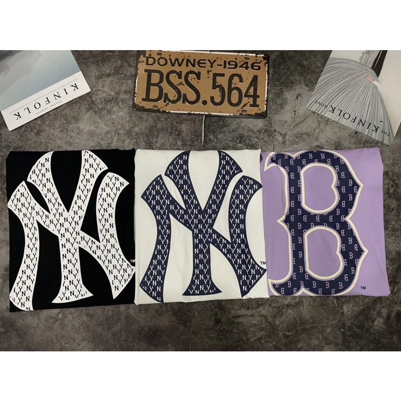 Áo Thun Unisex Màu Đen/Trắng/Tím Thêu Logo Mặt Trước, Mặt Sau In Chất Cotton 100%