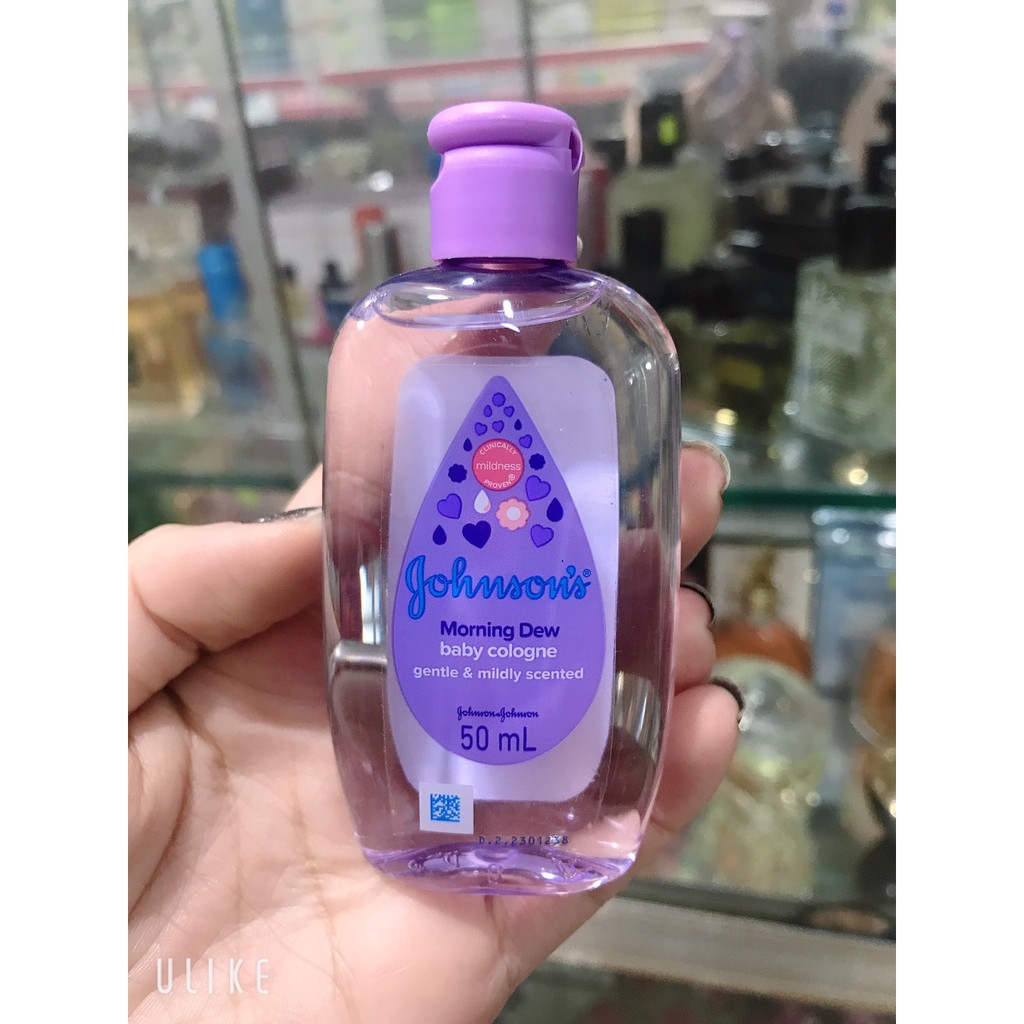 nước hoa JOHNSON'S powder mist ( màu hồng) và morning dew (màu tím) 50ml