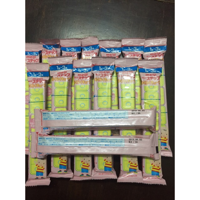 Sữa meiji số 0,9 dạng thanh lẻ ( Date mới )