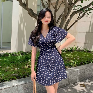 Đầm LAURA - Đầm cổ tim tay loe
