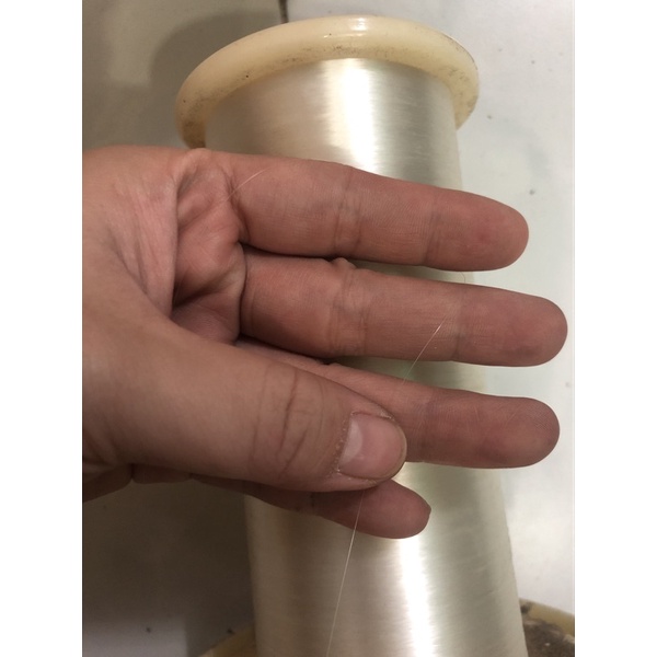 1 Cuộn Chỉ Tơ Cước 2 Màu Trắng / Đen Hàng Công Ty