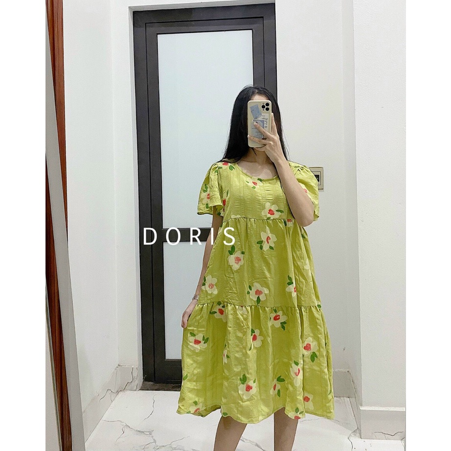 Đầm bầu mùa hè - váy bầu dáng babydoll trắng điểm hoạ tiết hoa vàng lịch sự trẻ trung