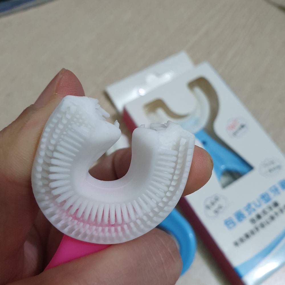 Bàn chải đánh răng silicone chữ U siêu mềm cho bé từ 2 đên 12 tuổi
