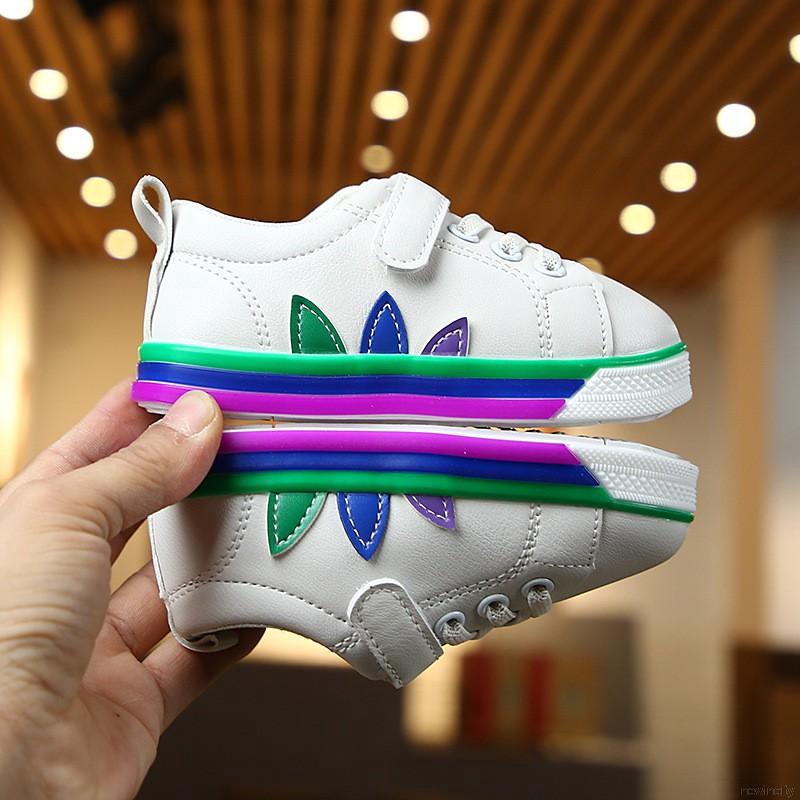 Giày sneaker đế mềm chống trượt phong cách Hàn Quốc cho bé tập đi