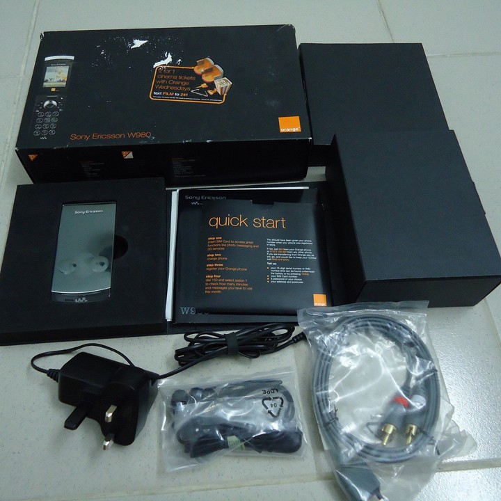ĐIỆN THOẠI SONY ERICSSON W980I LIKE NEW