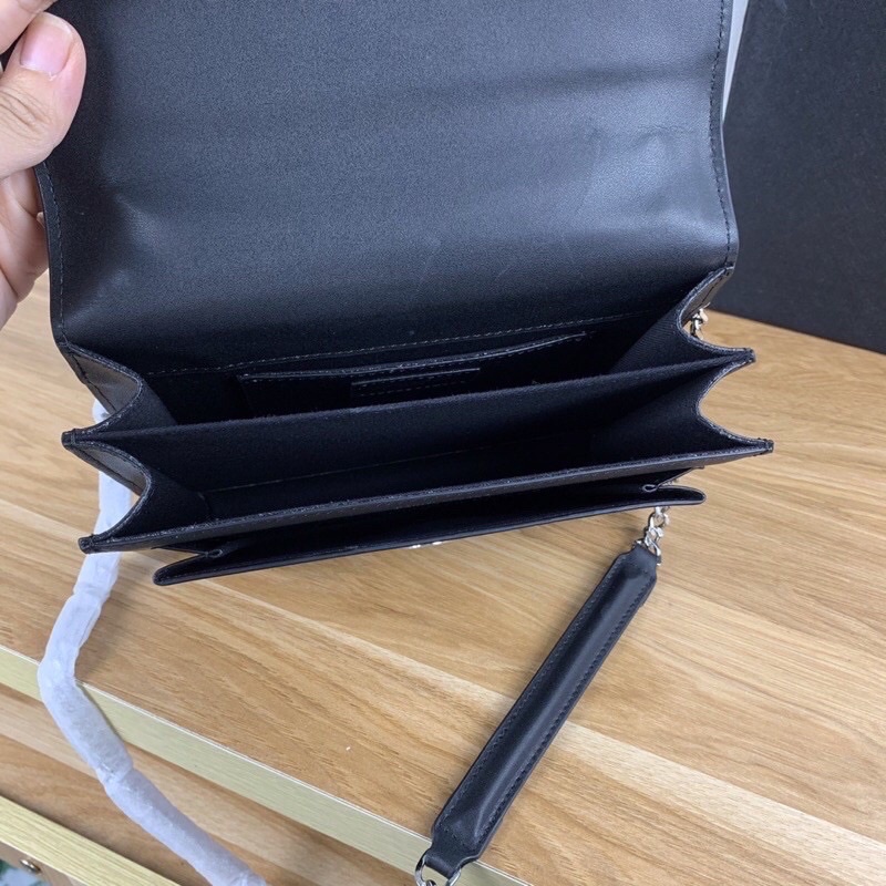 Túi xách Yves sanit laurent màu đen size 22cm