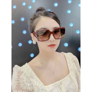 kính Lv mẫu mới 2021