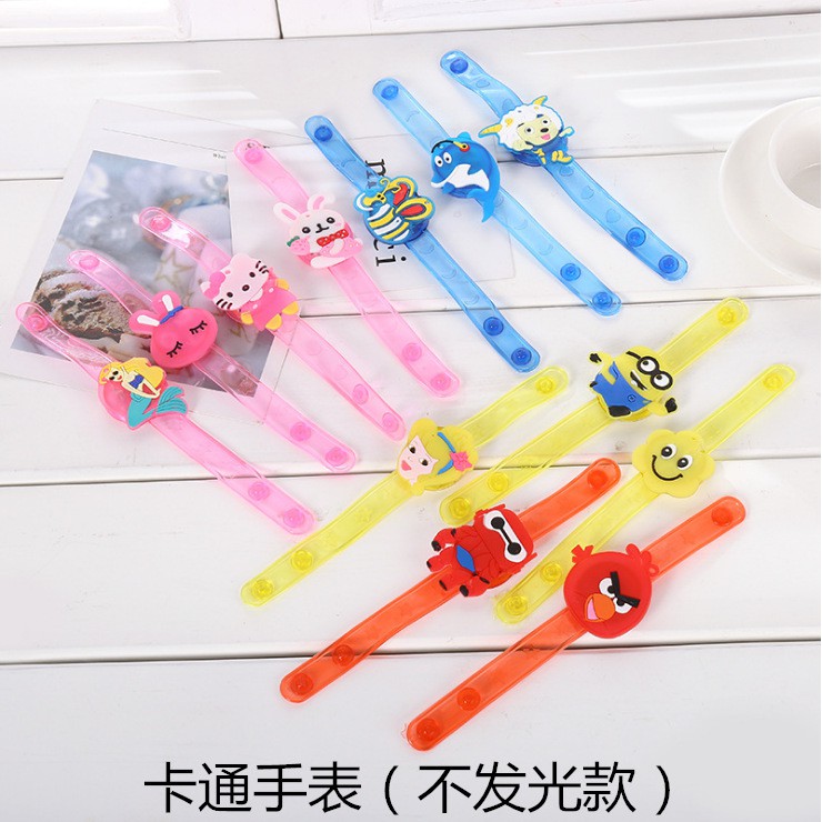 Vòng đeo tay phát sáng họa tiết hoạt hình cho bé yêu chơi lễ hội