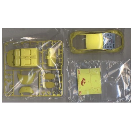 MÔ HÌNH XE Ô TÔ 1/24 SCALE VOLKSWAGEN NEW BEETLE 24200 Tamiya