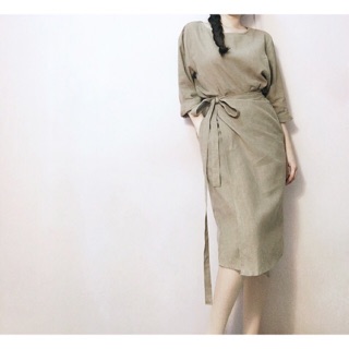 Đầm midi linen đắp vạt vintage