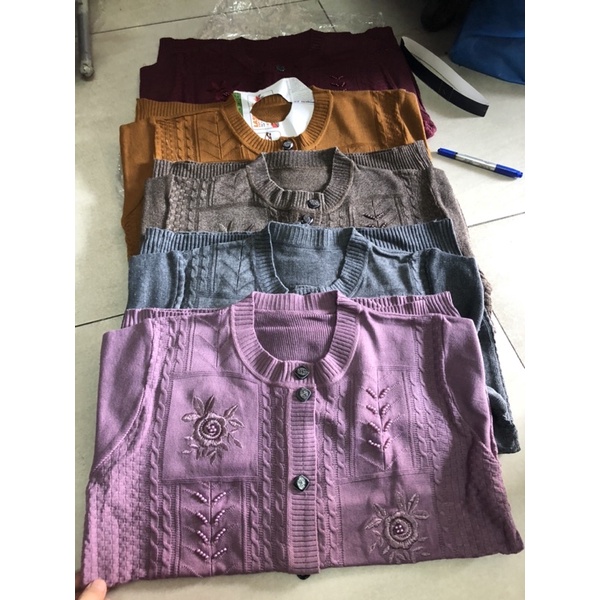 Áo Len trung niên cài nút Thêu Hoa Đính Hạt. Hàng loại 1.