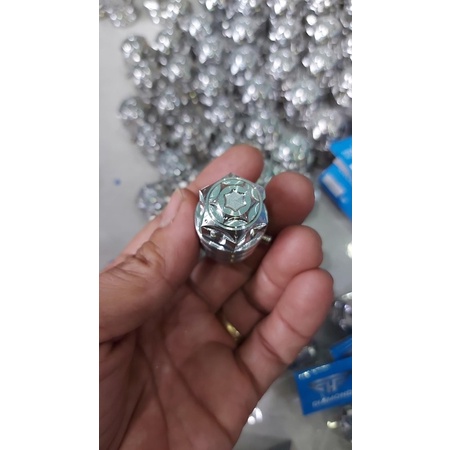 Chụp Giò đạp Salaya Mẫu Phay Thailand