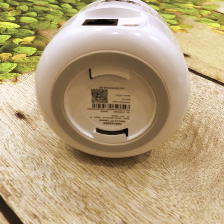 Camera IP wifi Hikvision DS-2CV2Q21FD-IW 2.0 Megapixel, quay quét 4 chiều, đầm thoại 2 chiều