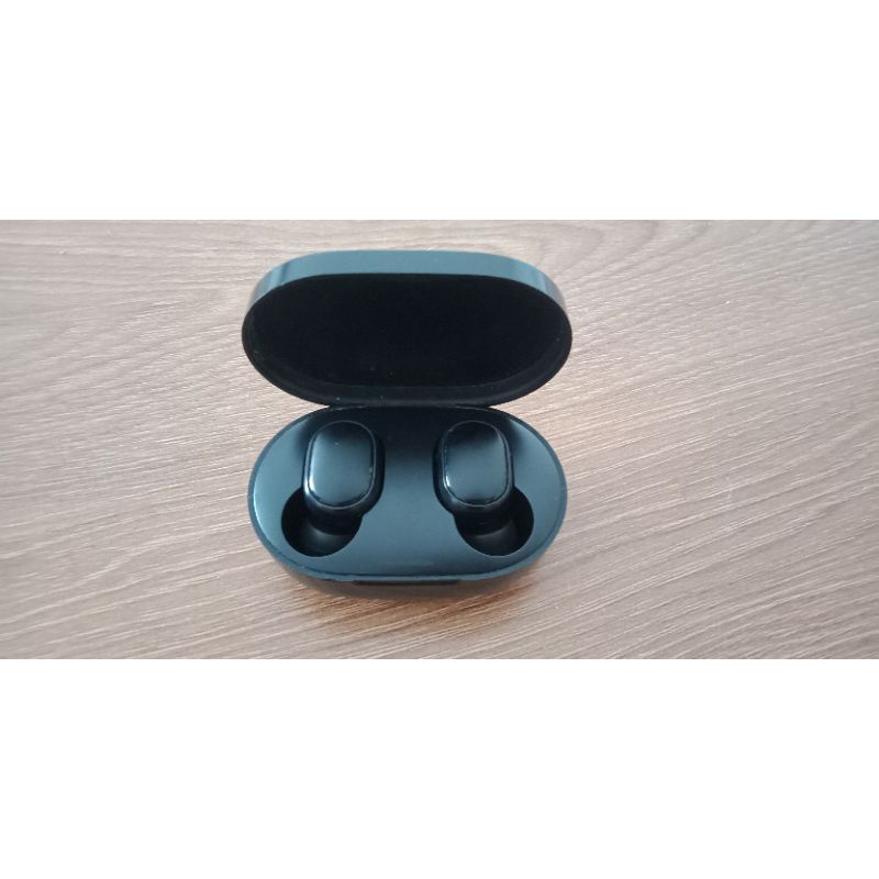 Tai nghe Bluetooth redmi cũ của tôi