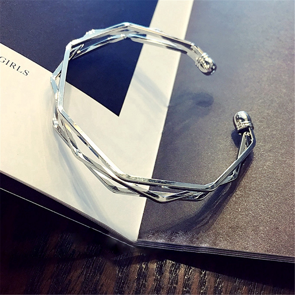 Vòng tay nhiều lớp kiểu dáng đơn giản thời trang cho nữ