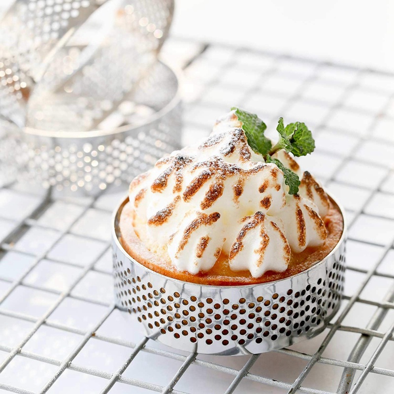 8 gói Nhẫn bánh Tart bằng thép không gỉ , Vòng bánh Mousse đục lỗ chịu nhiệt , Khuôn vòng làm bánh , Dụng cụ nướng bánh vòng