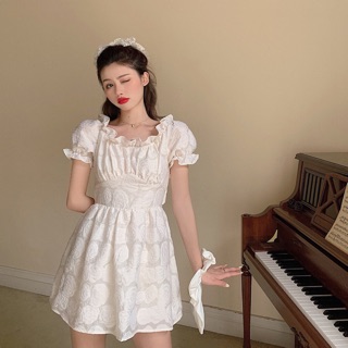 (Sẵn đen M) Đầm xoè hở lưng phối voan lưới ren hoa cổ tích xinh xắn / Váy hở lưng Quảng Châu