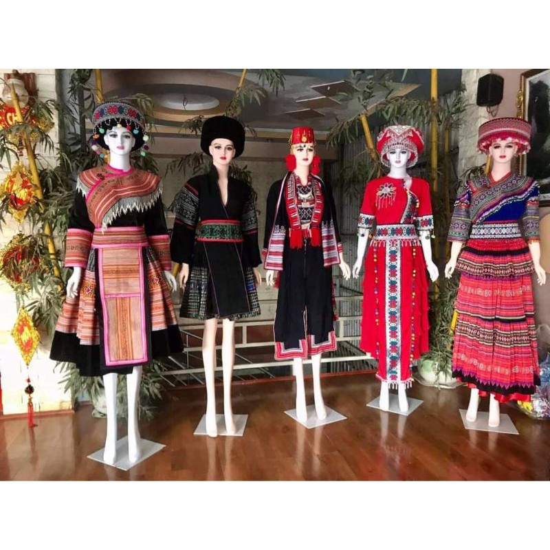 Trang phục H'Mông thổ cẩm thêu bằng tay