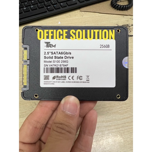 Ổ cứng SSD 256GB 2.5 inch SATA3 TRM (đọc: 560MB/s ghi: 520MB/s)