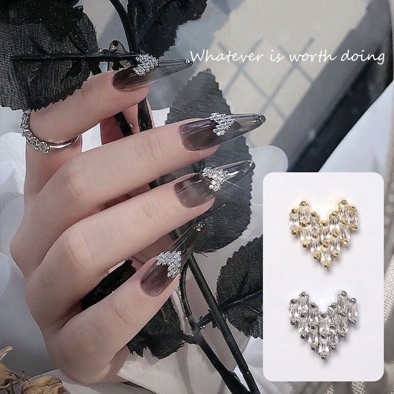 Charm đá hình tim đính siêu dễ thương - charm đá tim gắn móng siêu sáng