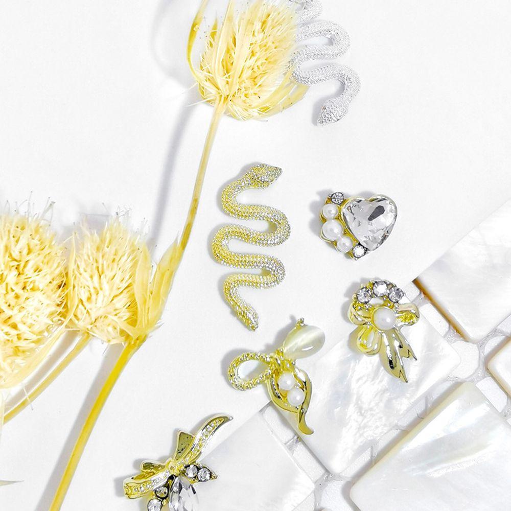 AROMA Set 10 Phụ Kiện Trang Trí Móng Tay 3D Hình Rắn Bằng Hợp Kim Sang Trọng DIY