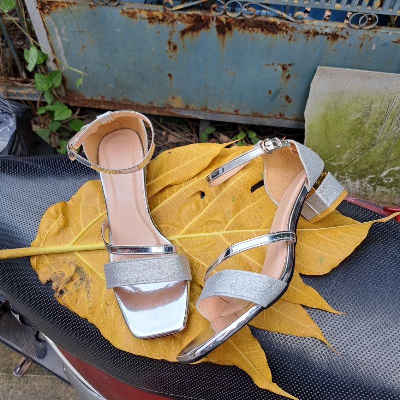 Giày sandal cao gót big size size lớn ngoại cỡ cao 3cm 40 41 42 43